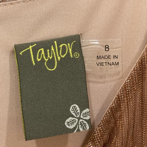 NWT Taylor Sz 8 gold sparkle ombré flutter sleeve side tie dress style 2102M - Picture 6 of 14